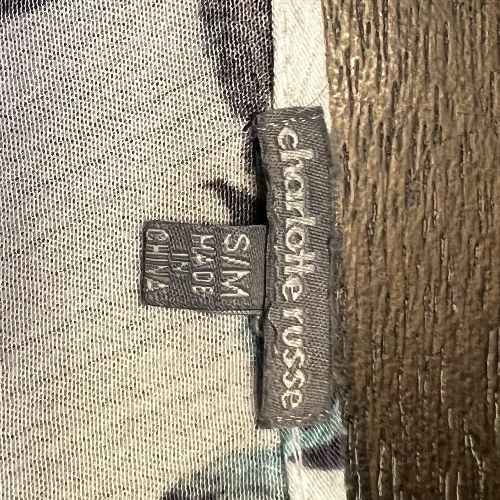 Charlotte Russe short sleeve cardigan - women S/M - Picture 6 of 6
